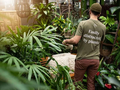 Discover a world of outdoor activities at GARDENWORKS. From gardening workshops to community events, there's something for everyone. Explore now!