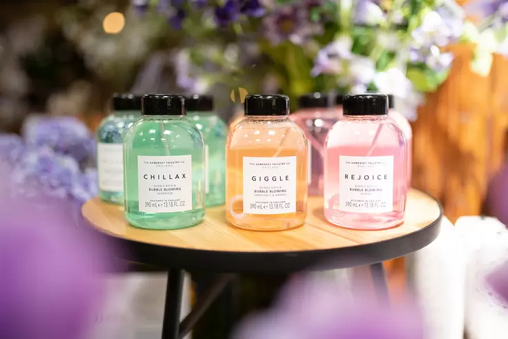 The Somerset Toiletry Co. Bubble Bath and Bubble Blower - image 2